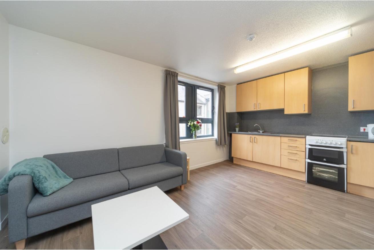 Joivy Affordable 3,4,5 And 12 Bed Private Flats Next To Royal Mile (Adults Only) Apartment Edinburgh Exterior photo